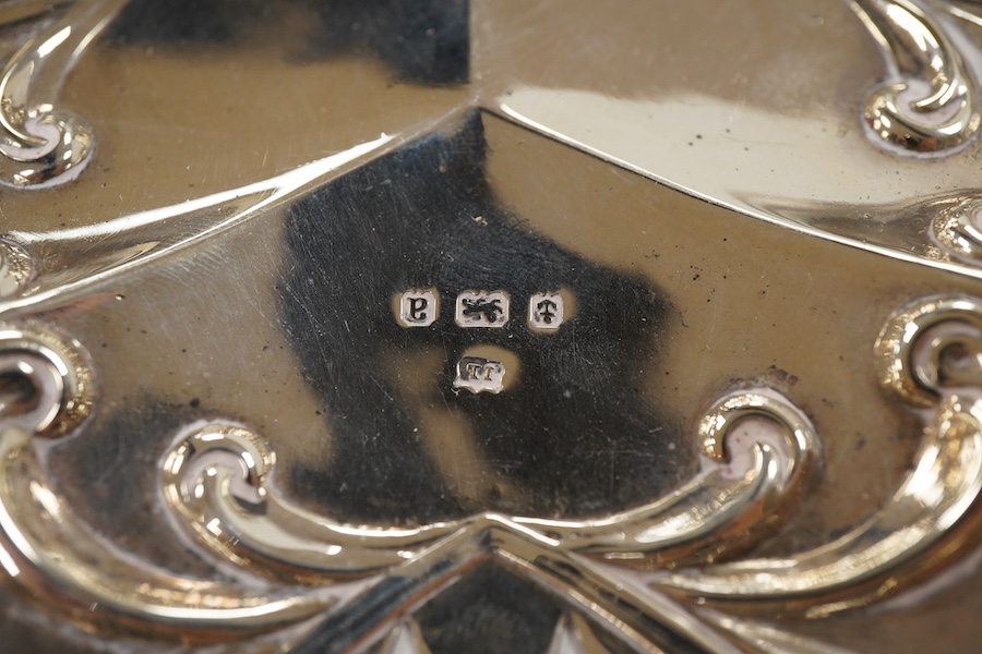 A late Victorian pieced silver clover shaped dish, with single handle (repair), Isadore Leapman, Birmingham, 1900, 21cm, 7.3oz.